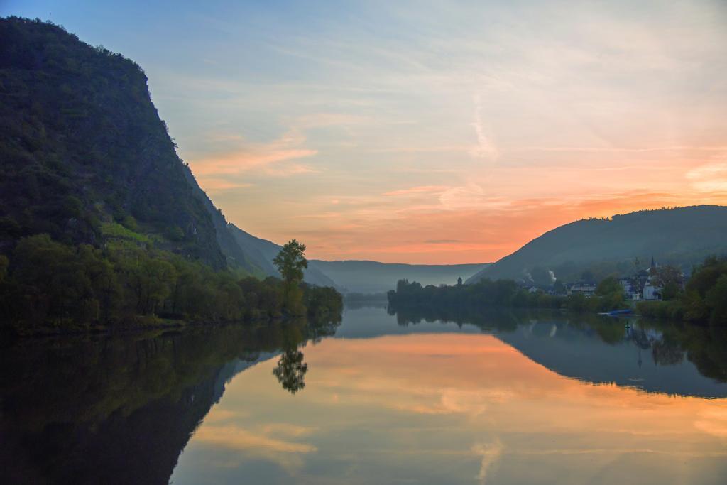 Moselland Hotel Im Enderttal Zum Onkel Willi Кохем Екстер'єр фото